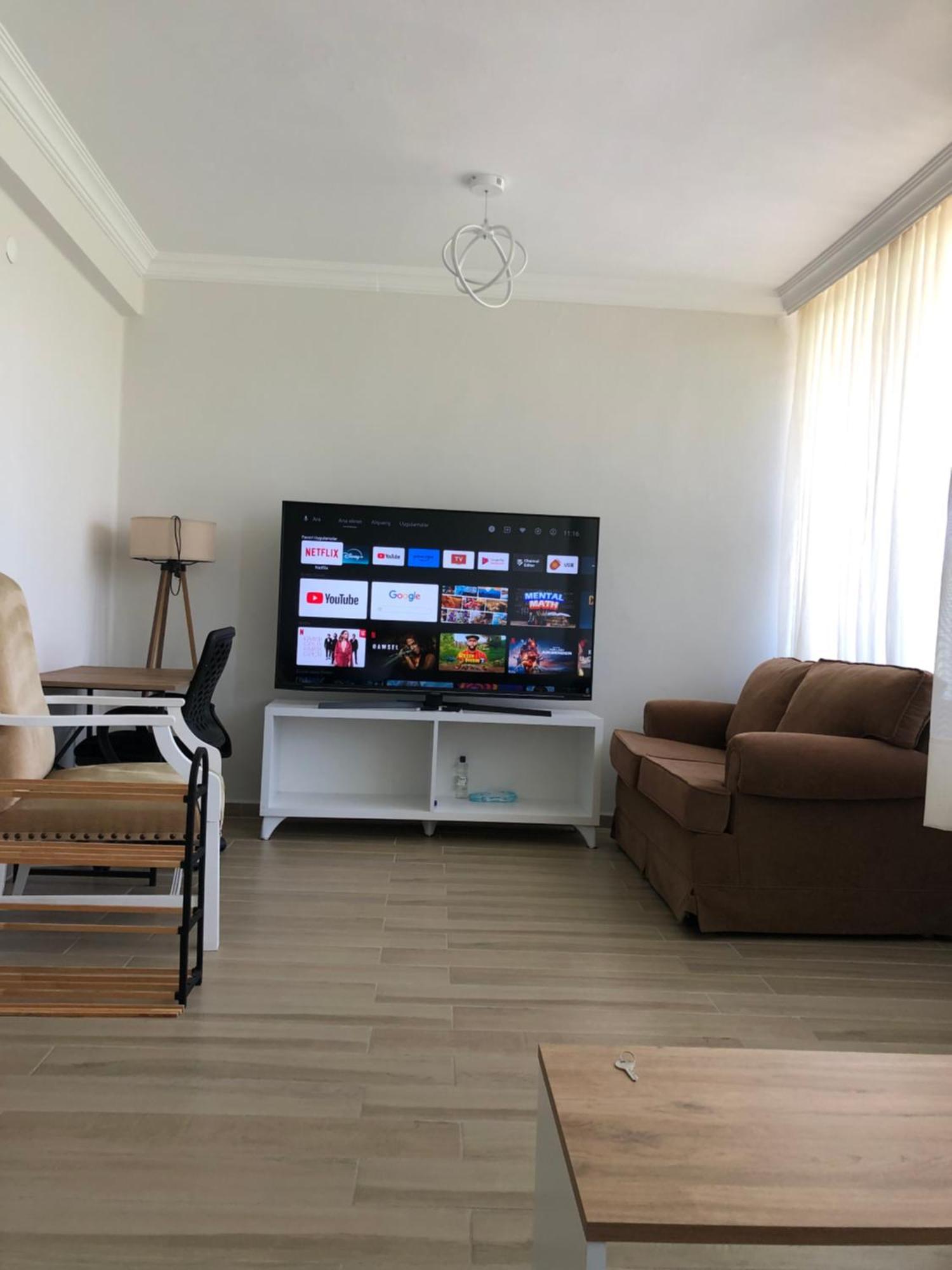 Renovated Modern House With Culture Park View *