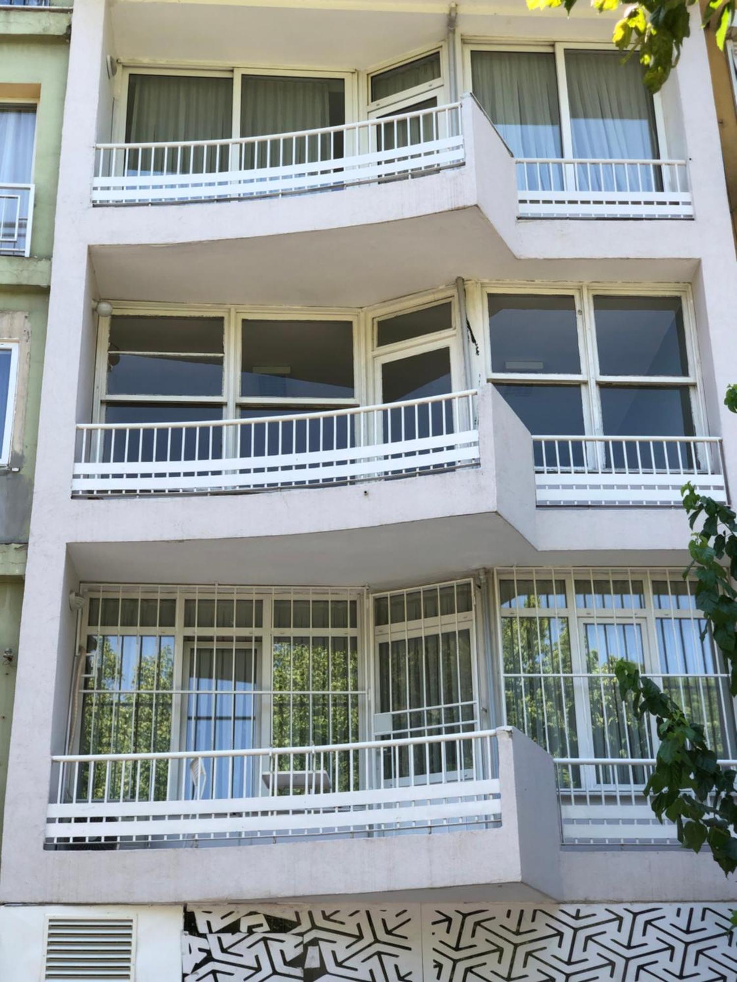 Renovated Modern House With Culture Park View *